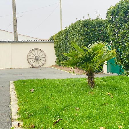 Maison De Campagne Chez Trabou Et Loulou 20 Min De La Rochelle Aigrefeuille-dʼAunis Esterno foto